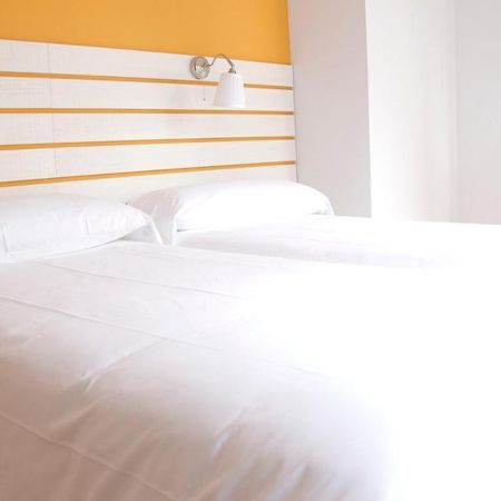 Hostal Boreal Mistral Burgo Eksteriør bilde
