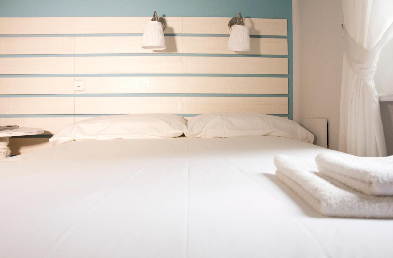 Hostal Boreal Mistral Burgo Eksteriør bilde