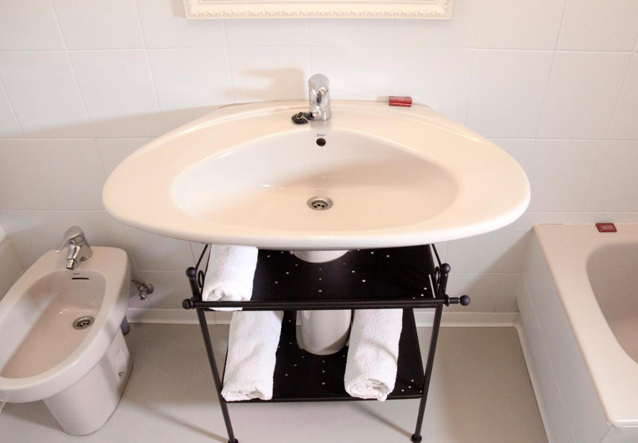 Hostal Boreal Mistral Burgo Eksteriør bilde